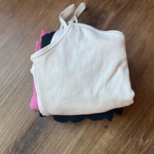 Women crop top bundle
